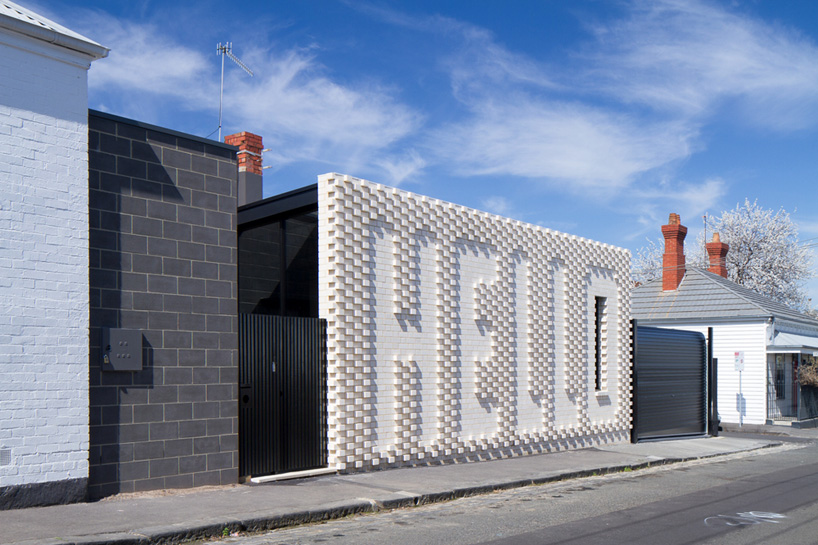 oof-architecture-hello-house-australia-designboom-02